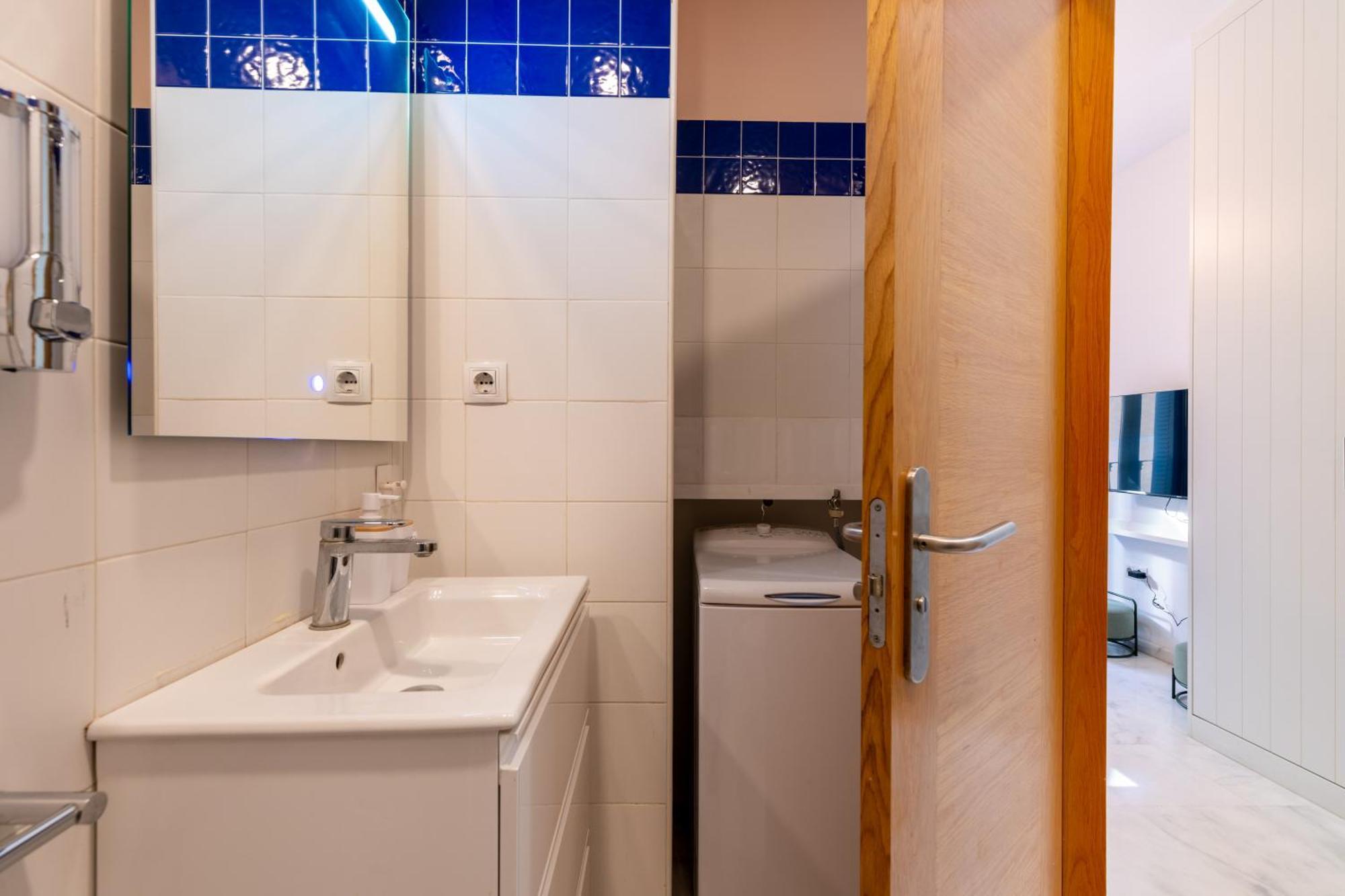 Duplex Con Terraza Junto A La Catedral Apartment Seville Luaran gambar