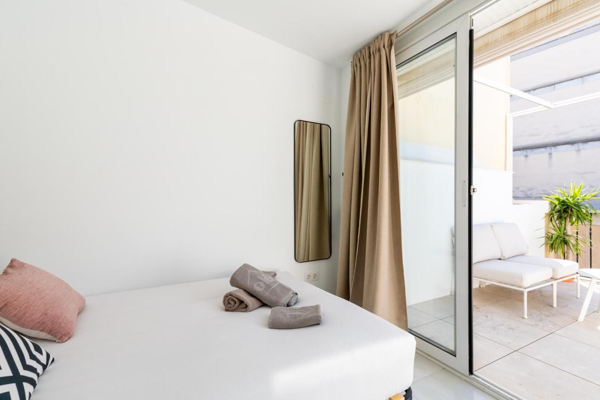 Duplex Con Terraza Junto A La Catedral Apartment Seville Luaran gambar